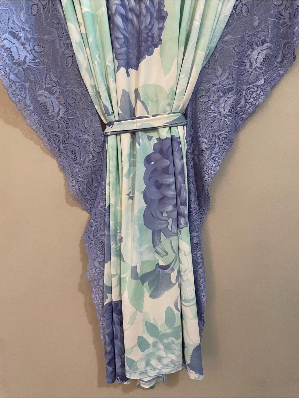 4/$20➡️ La Vie En Rose Lavender & Mint Floral Lace-Trim Kimono Robe – L/XL *Flaw - Picture 13 of 15